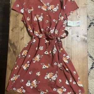 Floral dress NWT large